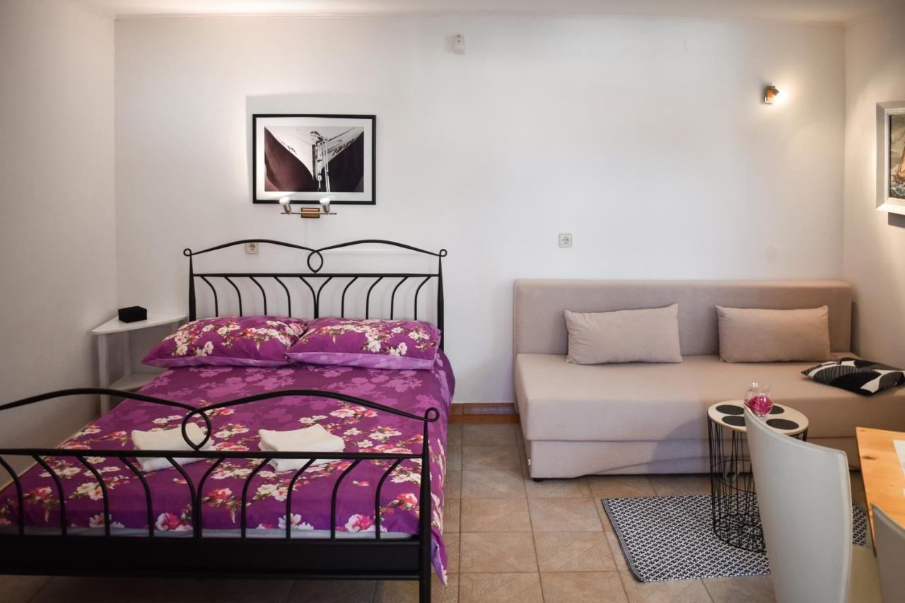 Apartmani Grguric Kornić Kültér fotó