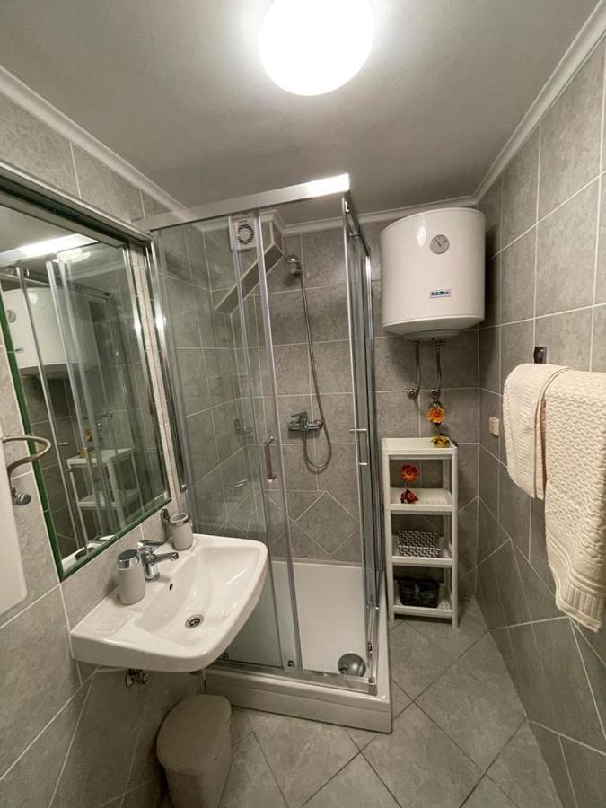 Apartmani Grguric Kornić Kültér fotó