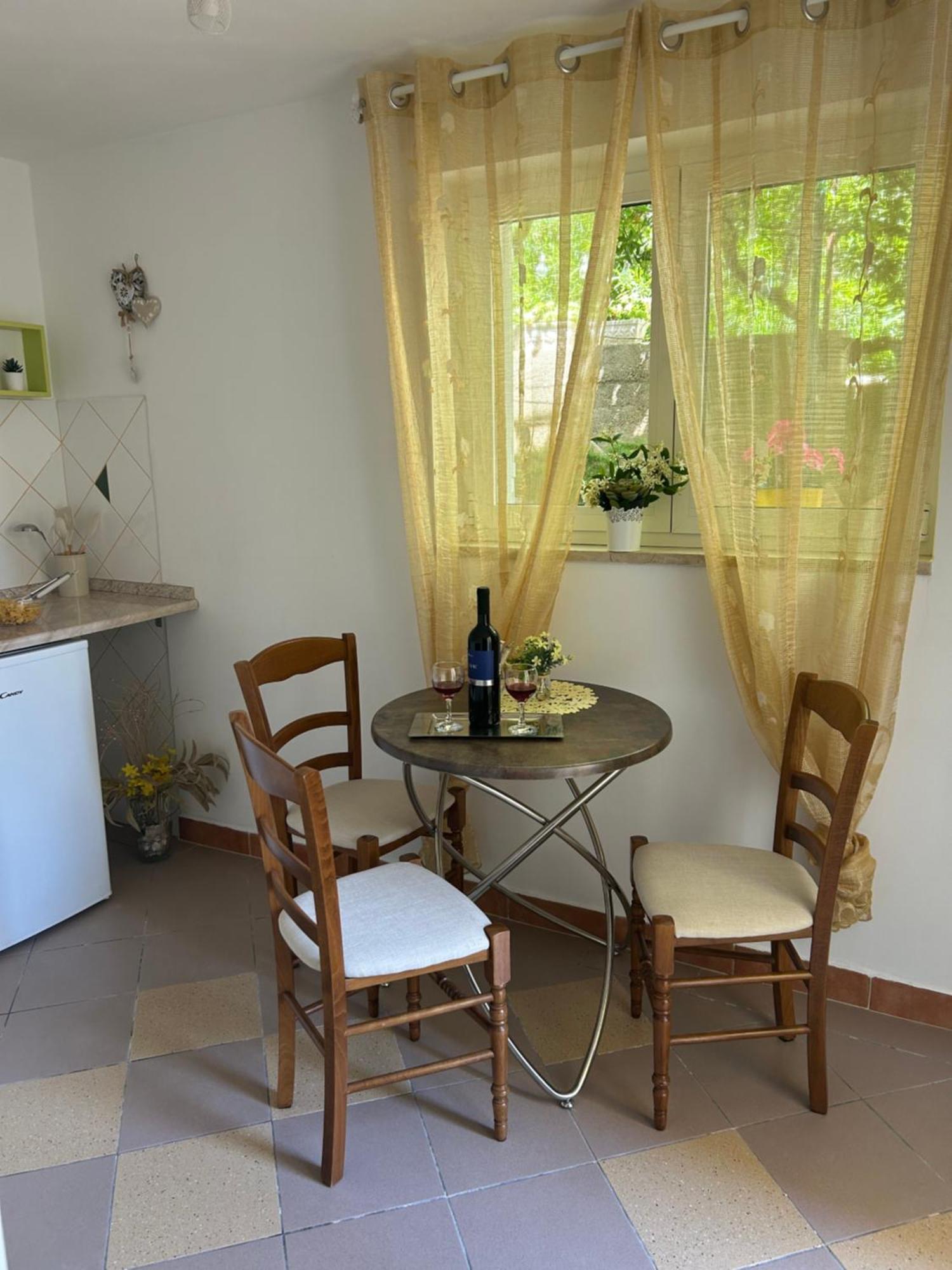 Apartmani Grguric Kornić Kültér fotó